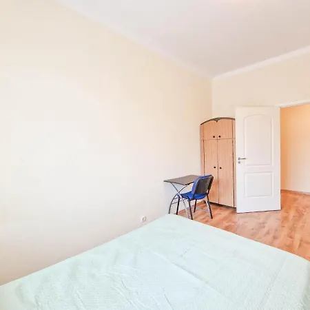 Apartment Spacious 2 Bedroom In Old Town